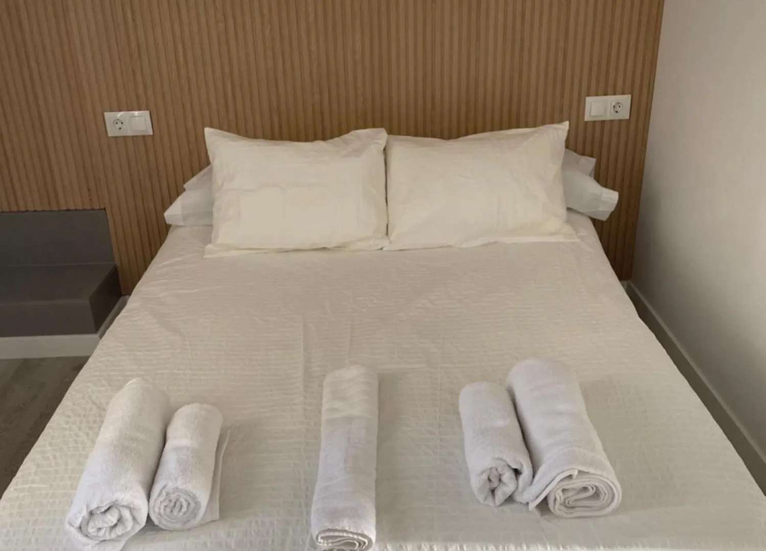 Suite Lithos Benalup-Casas Viejas 0*,  Spain